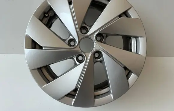 Volkswagen PASSAT B9 R18 alloy rim 3J0601025D