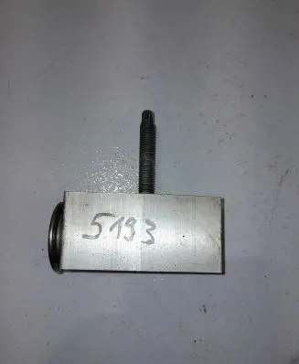Opel Astra J Air conditioning (A/C) expansion valve 70180683