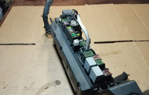 Toyota Avensis T250 Fuse box set