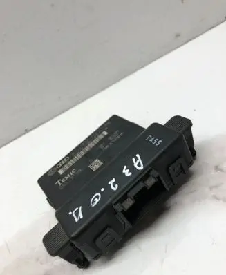 Audi A3 S3 8P Gateway control module 1K0907530D 1K0907951