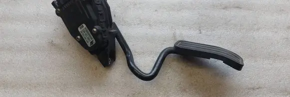 Volkswagen Sharan Accelerator throttle pedal 7M2721603