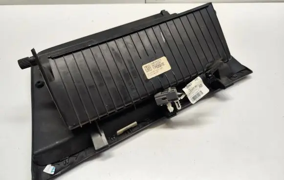 Ford Mustang VI Glove box fr3t14B242AB G281T
