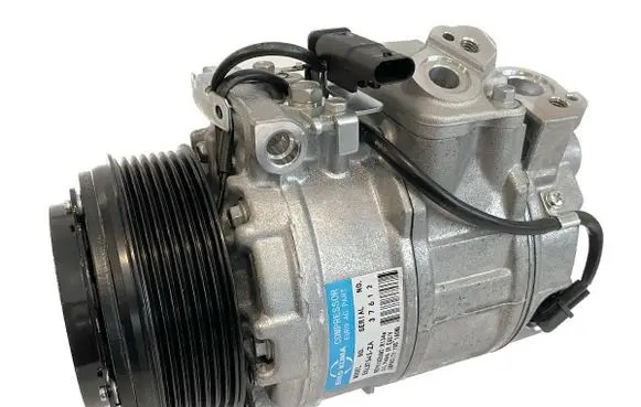 Mercedes-Benz GLC X253 C253 Air conditioning (A/C) compressor (pump) A0008303802