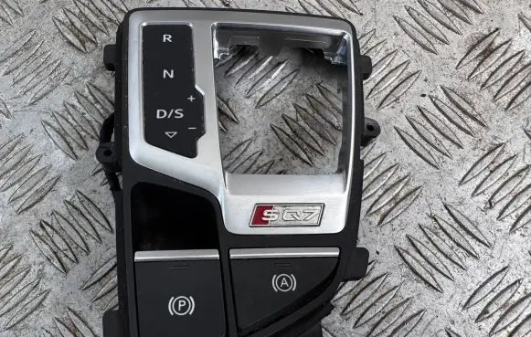 Audi SQ7 Gear shifter surround trim plastic 4M1713111E