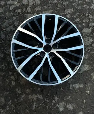 Volkswagen Polo V 6R R17 alloy rim 6C0601025K