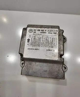 Volkswagen Golf V Airbag control unit/module 03H015S2100 32050301D 5WK43413