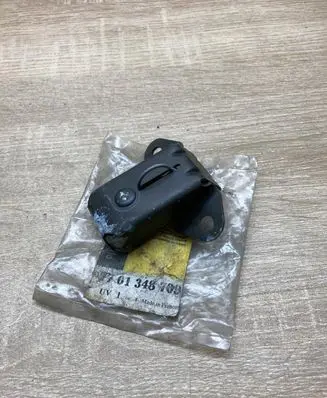 Renault 9 Tailgate/trunk/boot lock/catch/latch 7701348709