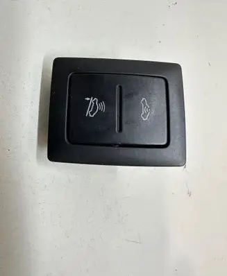 Volkswagen Jetta V Alarm switch 1K0962109