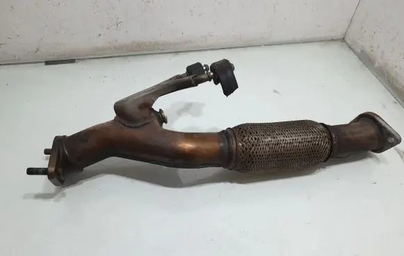Hyundai Santa Fe Muffler pipe connector clamp 