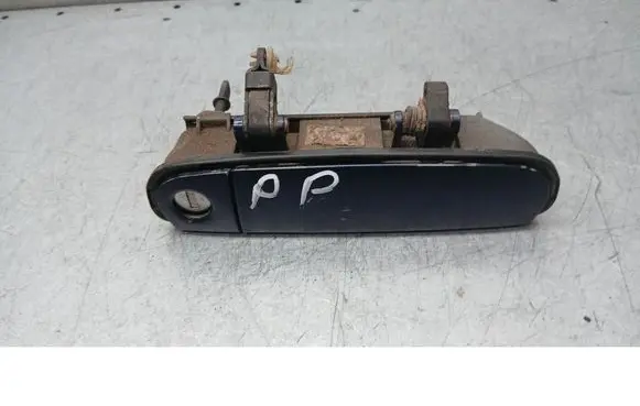 Audi A6 S6 C5 4B Front door exterior handle