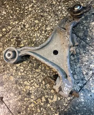 Front lower control arm/wishbone