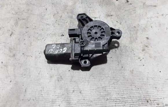 Mercedes-Benz GLE W167 Rear door window regulator motor A0009060908