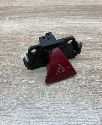 Peugeot 307 Hazard light switch 9643219577 WithPlug