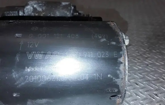 Volkswagen Golf VI Starter motor 02Z911023E 0001121408