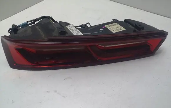 Chevrolet Camaro Rear/tail lights F00HTG404711