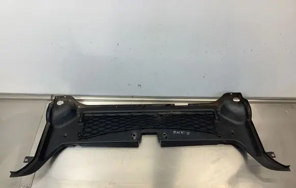 BMW 7 E38 Tailgate/boot cover trim set 8157849