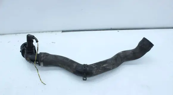 Volkswagen Touareg I Engine coolant pipe/hose 7L6122291M