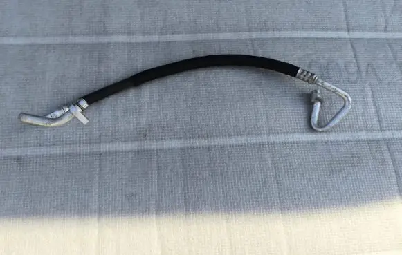 Renault Captur Air conditioning (A/C) pipe/hose 924907813R