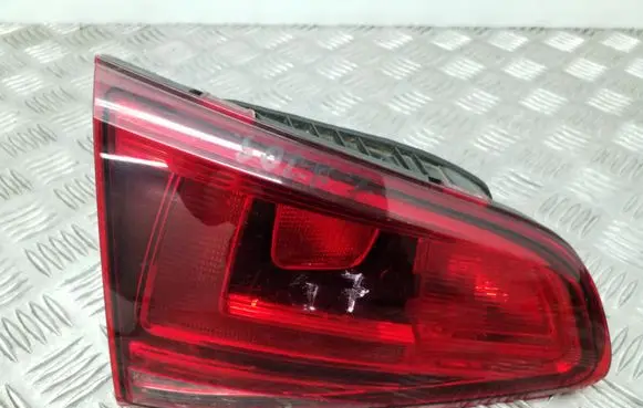 Volkswagen Golf VII Tailgate rear/tail lights 5G0945093T