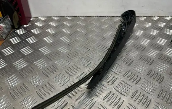 Volvo XC60 Rear wiper blade arm 30753533