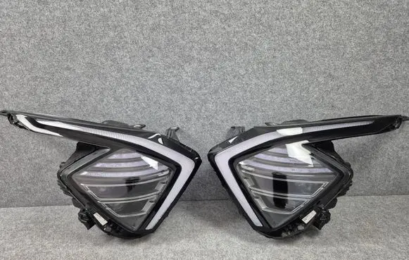 KIA Sportage Headlights/headlamps set 92101R2100 92102R2100