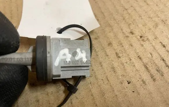 Audi A4 S4 B6 8E 8H Interior temperature sensor 1J0907543B 585507