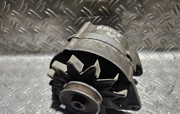 BMW 5 E34 Generator/alternator 0120469876