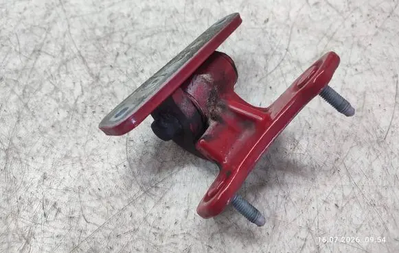 Mercedes-Benz C W204 Rear door lower hinge