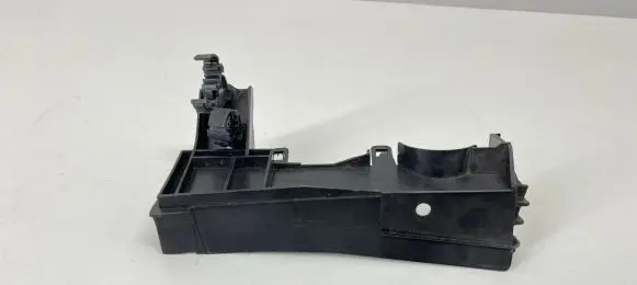 Porsche Cayenne (9Y0 9Y3) Other engine bay part 4M0971871