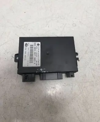 Audi A4 S4 B6 8E 8H Tow bar trailer control unit/module S0002 5DS00840801 8E0907383A