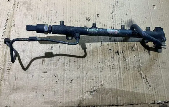 Mercedes-Benz E W211 Fuel main line pipe A0041531528