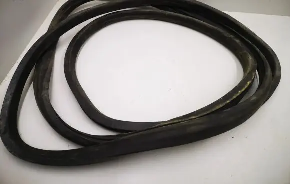 Volkswagen Transporter - Caravelle T5 Rubber seal rear door 7E0843791B