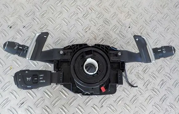 Peugeot 2008 II Wiper turn signal indicator stalk/switch