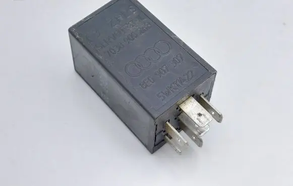 Audi A4 S4 B6 8E 8H Other relay 8E0907307 7038900268