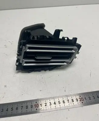 Volkswagen Tiguan Dash center air vent grill 571819201