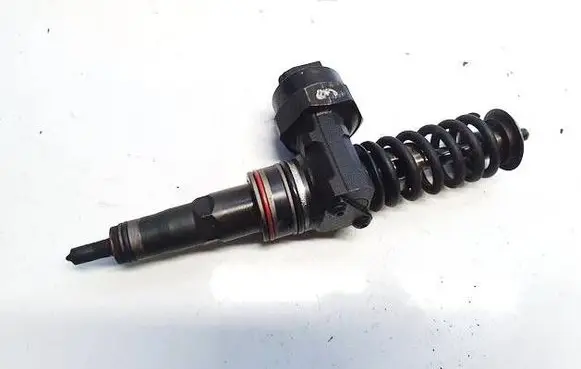 Fuel injector