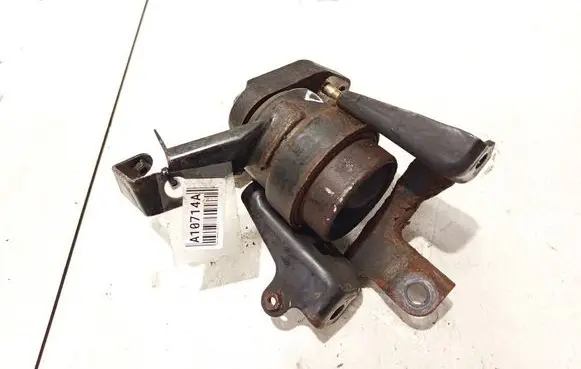 Engine mount bracket