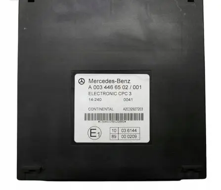 Mercedes-Benz E W211 Gateway control module A0034466502