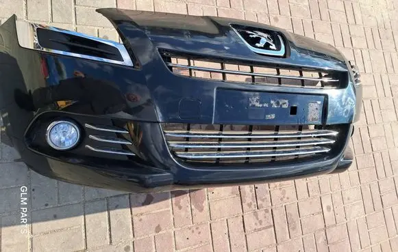 Peugeot 5008 Front bumper