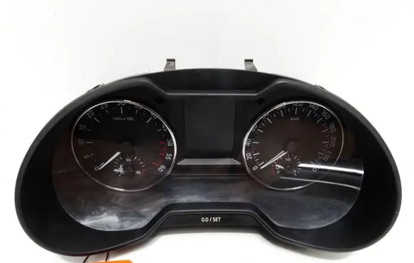 Speedometer (instrument cluster)