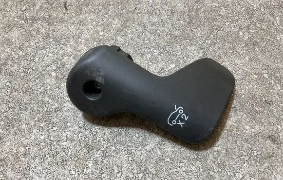 Volvo EX30 Engine bonnet (hood) release handle 80000501 280024
