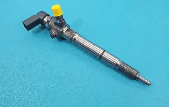 Volkswagen Golf VI Fuel injector 03L130277B IMPRK1551577