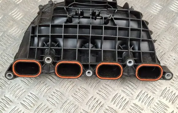 BMW 5 F10 F11 Intake manifold 7588126 1054352