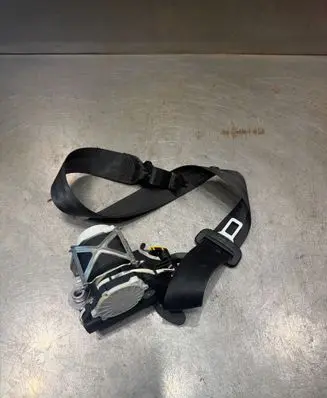 Volkswagen Polo V 6R Front seatbelt 6R4857706 051048 YD43214010H