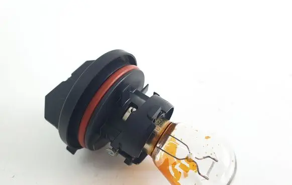 BMW X3 F25 Headlight/headlamp bulb PY21W