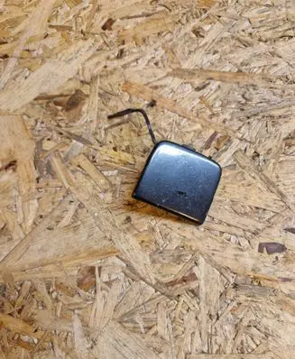 Volkswagen Jetta VI Front tow hook cap/cover 5C6807241F