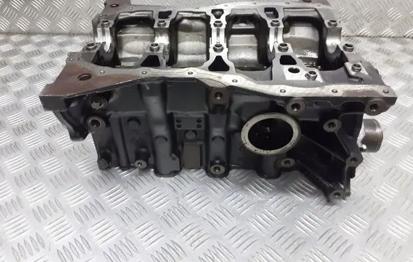 Renault Megane II Engine block K9KD722K9K722