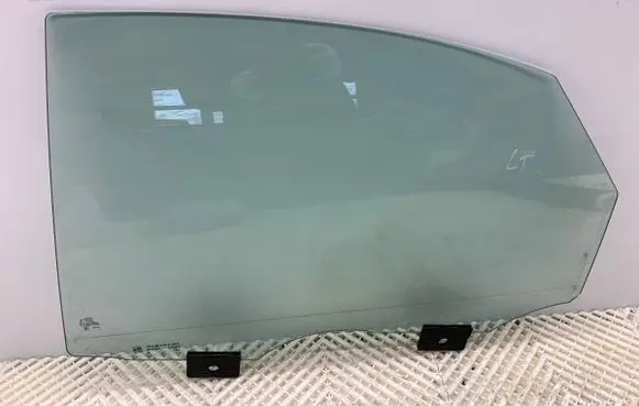 Audi A8 S8 D4 4H Rear door window glass 4H0845025F