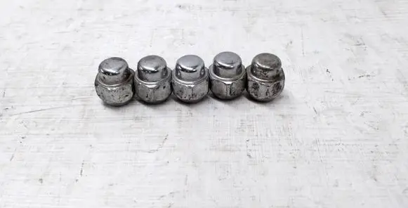 Mazda CX-3 Nuts/bolts 