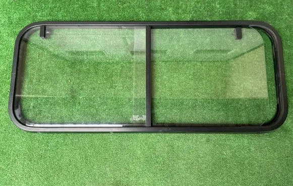 Land Rover Defender Front triangle window/glass 43R000981